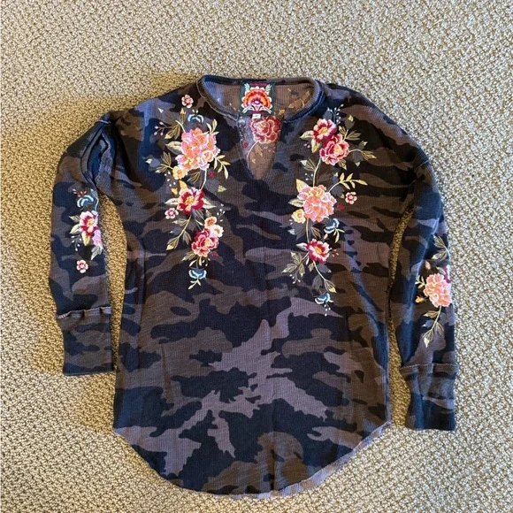 Johnny Was Multicolor Floral Embroidered Top - Picture 5 of 8